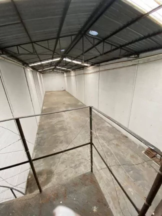Imagem Galpão à venda, 715 m² por R$ 2.800.000,00 - Vila Sacadura Cabral - Santo André/SP