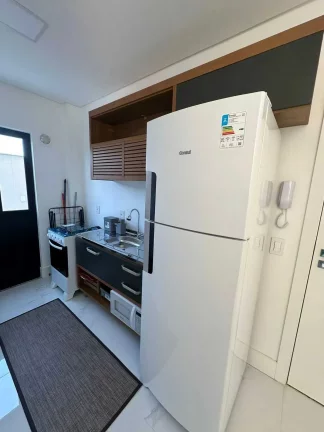 Imagem Apartamento mobiliado com 2 dormitórios sendo 1 suíte e 2 vagas de garagem – Bombinhas/SC