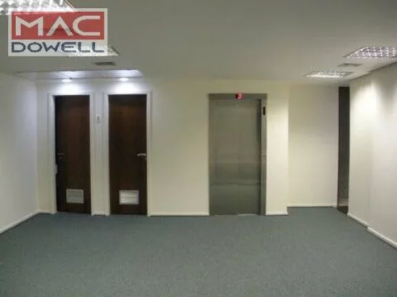 Imagem Prédio comercial de 420 m² / 4 Andares - LOCAÇÃO - Humaitá / RJ