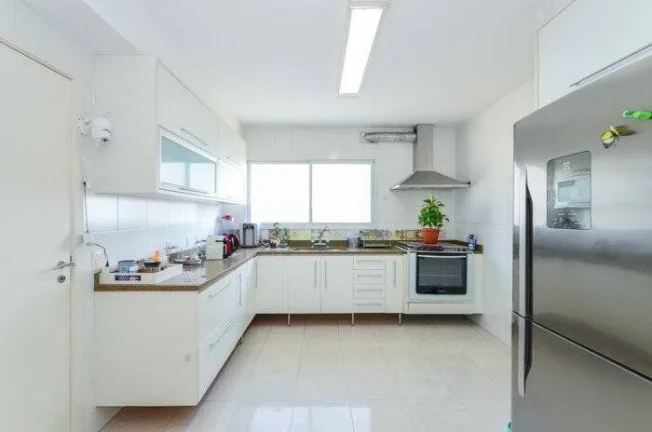 Imagem Excelente Apto em Moema 202 m²