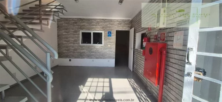 Imagem Galpões para locação em Santana de Parnaiba no bairro Jardim São Luís