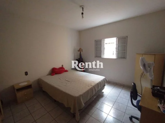 Imagem Casa com 3 dormitórios à venda, 198 m² por R$ 600.000 - Cidade Claret - Rio Claro/SP