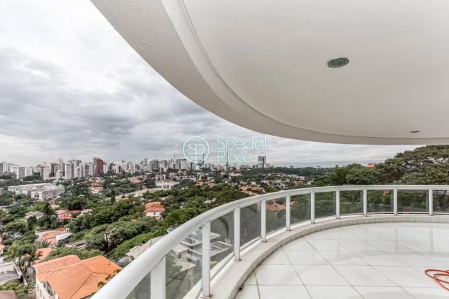 Imagem Simplesmente espetacular. Linda cobertura com 420m2, 4 dormitórios ( 4 suítes ) e 6 vagas na garag...