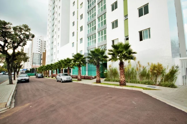 Imagem Próximo ao parque Bacacheri - Beverly Hills. Unidade com 2 quartos. 51 m². 1 vaga.