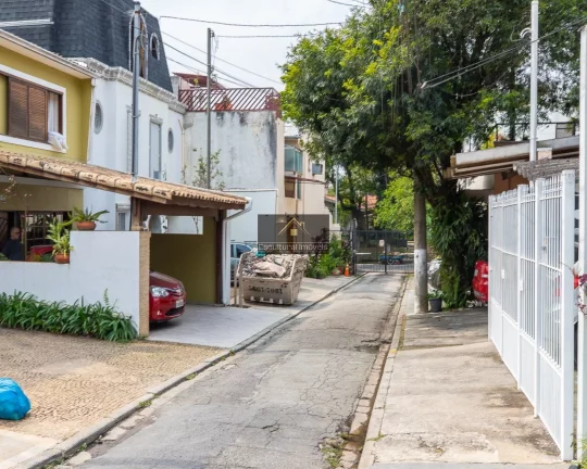 Imagem SOBRADO CONDOMÍNIO FECHADO ALTO DA BOA VISTA 90,00 M 2 DORMITÓRIOS SALA PARA 3 AMBIENTES ÁREA DE SERVIÇO EDÍCULA CHURRASQUEIRA 2 VAGAS DE GARAGEM
