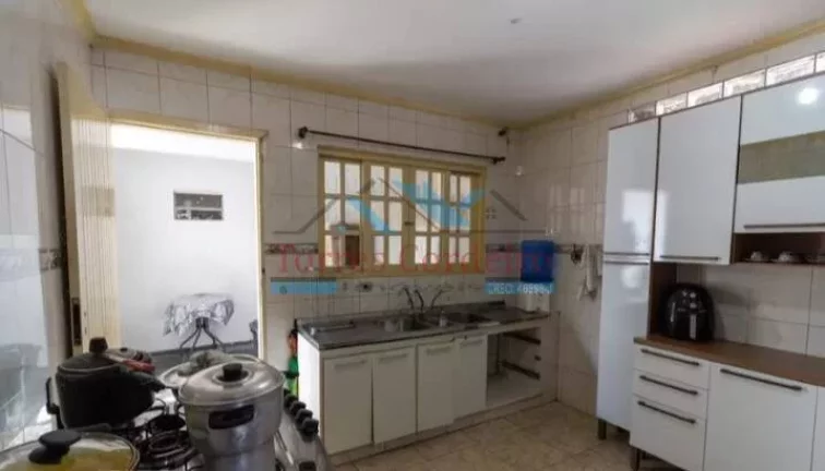 Imagem Sobrado com 4 dorm. (1 suíte) + 2 vagas - Jd. Bonfiglioli