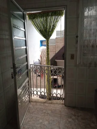 Imagem Alugo Casa individual no Parque Novo Oratório