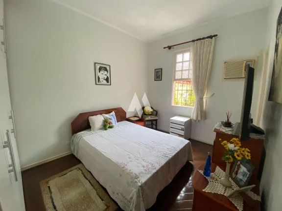 Imagem Casa com 8 quartos e 11 banheiros em Santos