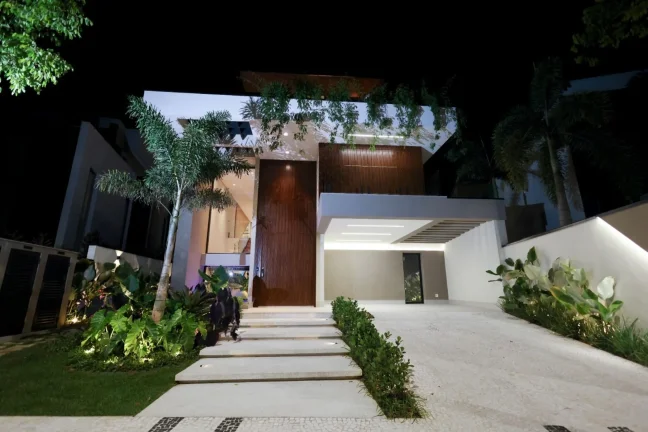 Imagem Casa à venda em Riviera de São Lourenço Módulo 16: 7 quartos, 7 suítes, 3 salas, 6 vagas de garagem, 738,00m² de área.