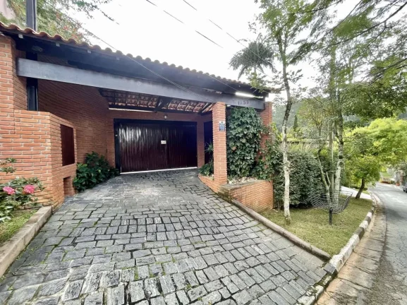 Imagem Cond Chácar dos Lagos - Térrea 3 suítes, anexo gourmet, piscina e pomar!