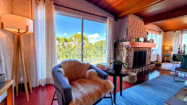 Imagem Casa à venda, com 2 quartos, 450m2