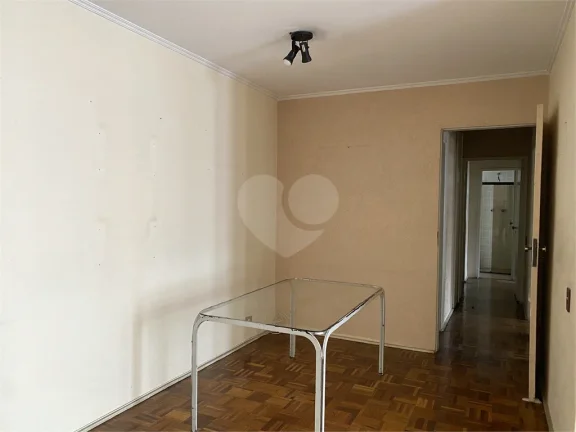 Imagem Apartamento à venda com 3 quartos, sendo 1 suíte, no condomínio Solar Castro Marim, São Paulo - SP