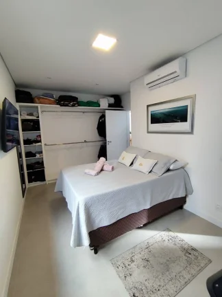 Imagem Casa com 2 Quartos para alugar, 175m² - Daniela