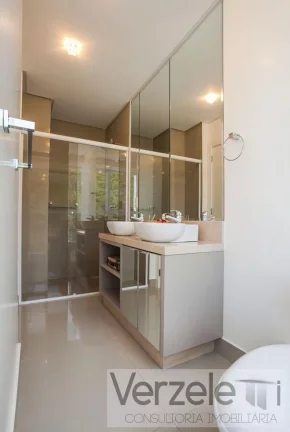 Imagem Apartamento 3 dormitórios para Venda em Balneário Camboriú / SC no bairro Pioneiros