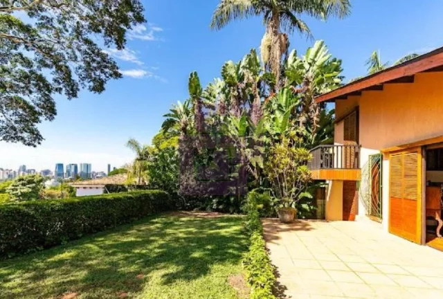Imagem Casa Charmosa a venda em rua fechada com vista para o Joquei