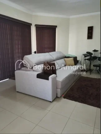 Imagem Casa à venda com excelente padrão de construção, oferecendo conforto, modernidade e praticidade....