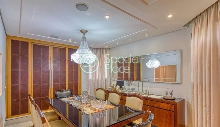 Imagem Amplo apartamento à venda com 3 quartos, sendo 3 suítes, e 4 banheiros no total. Este apartamento ...