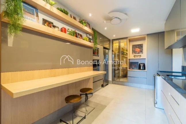 Imagem Descubra o seu novo lar no Taquaral! Este apartamento seminovo no Condomínio Arthouse Double Sky é...