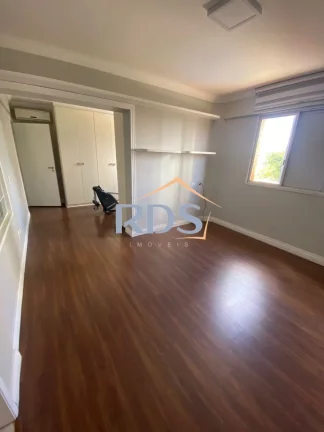 Imagem Vende apartamento de 158m² com 3 dormitórios e duas vagas no Caxingui