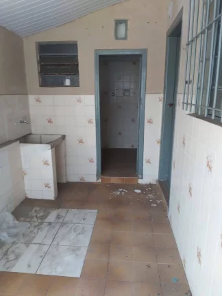 Imagem Casa com terreno 10 x 25 em avenida 2 Dormitórios e 1 Vaga