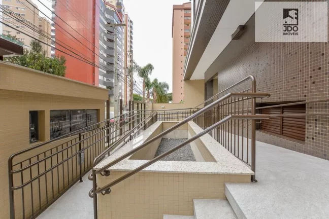 Imagem Apartamento a Venda no bairro Água Verde - Curitiba, PR