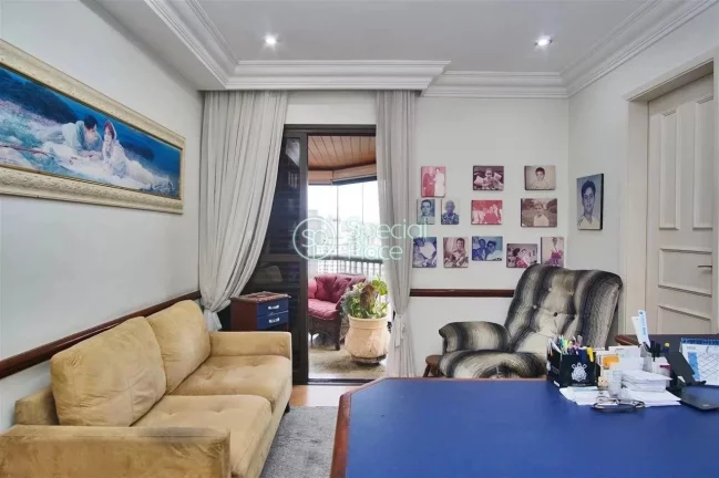 Imagem Apartamento ensolarado, prédio recuado, com linda vista, 200 metros, 4 dormitórios, 4 suítes, 4 v...