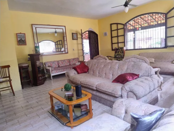 Imagem CASA À VENDA 161M² EM ITAIPU EXCELENTE TERRENO 450 M² .