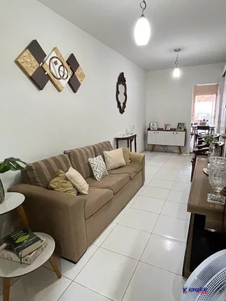 Imagem VENDO CASA DE 2/4 SENDO UMA SUITE