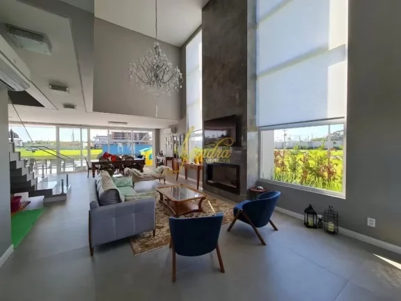 Imagem Sobrado finamente mobiliado e decorado beira de lago