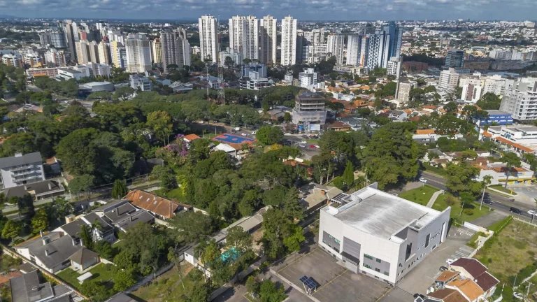 Imagem Terreno Cristo Rei 26m testada Via Setorial