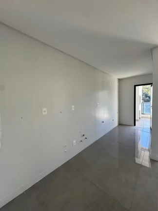 Imagem Apartamento com bela vista, 2 dormitórios sendo 1 suíte e 2 vagas de garagem em Itajaí/SC