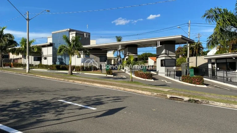 Imagem Terreno à venda no San Conrado.

Em aclive, ótima localização, rua tranquila.
Linda vista.

Loca...