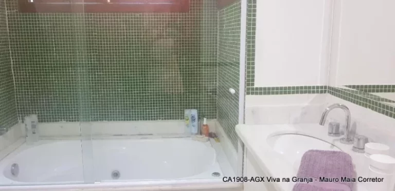 Imagem Casa com 4 dormitórios à venda, 288 m² -Granja Viana - Carapicuíba/SP