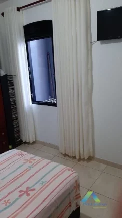 Imagem SANTO ANDRE Excelente casa com Salão comercial 268 metros, 5 dormitórios, salão comercial 1vaga ótima localização, e valor !!!