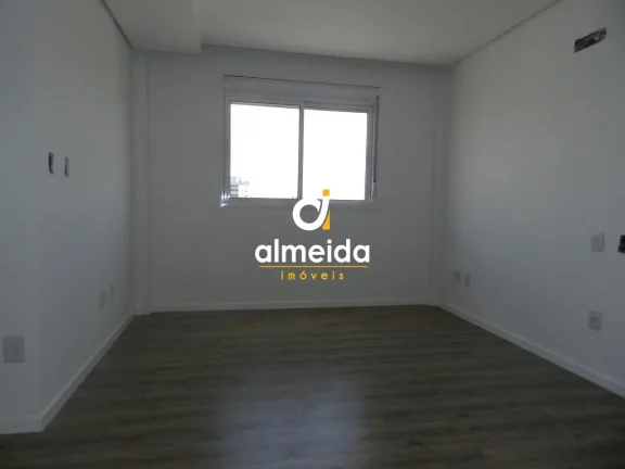 Imagem Cobertura 4 dormitórios à venda Centro Santa Maria/RS