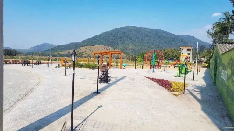 Imagem Terreno com 200m² no Bairro Sertão do Trombudo na Cidade de Itapema/SC