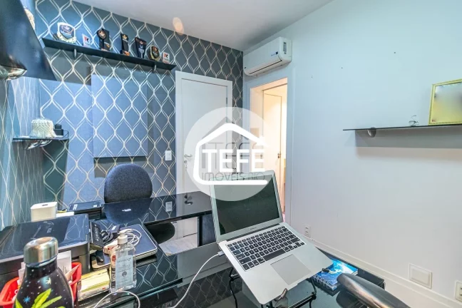 Imagem Casa com 415m² com 3 SUÍTES em Condomínio fechado no Recreio dos Bandeirantes