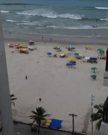 Imagem Apartamento á venda no Guarujá na Praia das Pitangueiras.