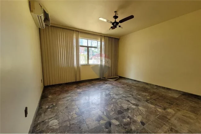 Imagem Casa com 4 quartos, à venda no Pechincha , Rio de Janeiro.