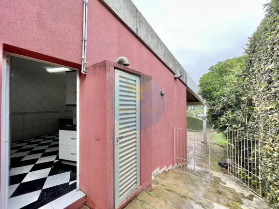 Imagem Casa em Condomínio a Venda no bairro Granja Viana - Carapicuíba, SP