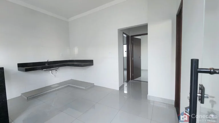 Imagem Casa à Venda no Bairro Barreiro – Patos de Minas | 2 Quartos (1 Suíte), R$250 mil