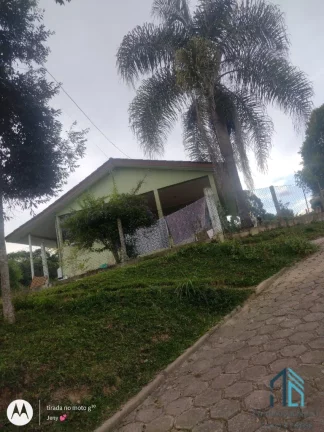 Imagem Chácara poucos metros da BR 116, 04 tanques de peixes, 03 casas, nascentes, Areia Branca dos Assis - Mandirituba PR