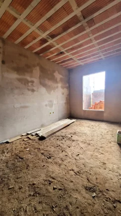 Imagem Vende-se Casa Semi-construída no Primo Meneghetti.