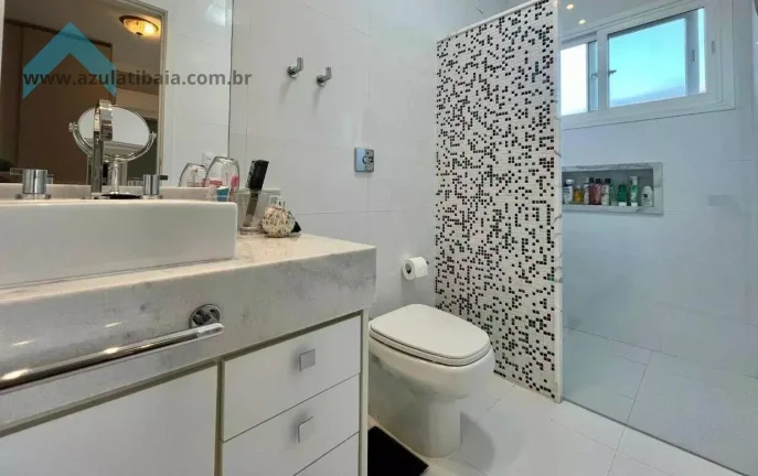 Imagem Casa de Alto Padrão no Condomínio Flamboyant, Atibaia