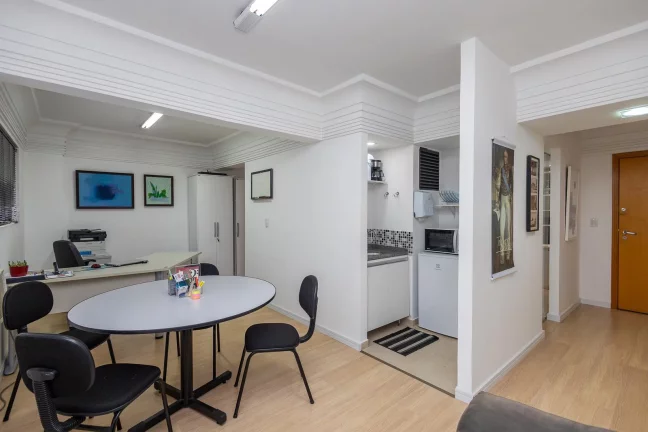 Imagem Sala comercial no Centro de Curitiba, PR