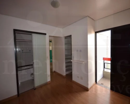 Imagem Cobertura duplex, toda diferenciada. Piso Inferior: 02 dormitórios sendo 01 suíte com closet, banh...