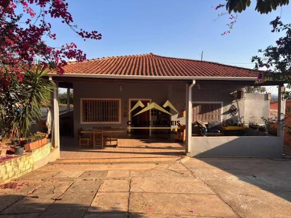 Imagem Chácara com 4 dormitórios à venda, 3366 m² por R$ 800.000,00 - Vale dos Lagos - Tatuí/SP