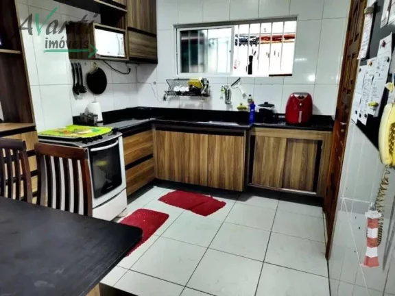 Imagem Casa 2 dormitórios à venda na Vila Voturuá - São Vicente/SP