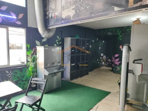 Imagem Salão comercial com 624m², amplo e versátil, ideal para diversas atividades. Possui excelente ilu...