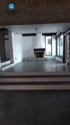Imagem Linda Casa em Condomínio - Alphaville